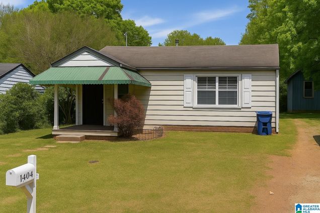 1404 RAYFIELD DRIVE