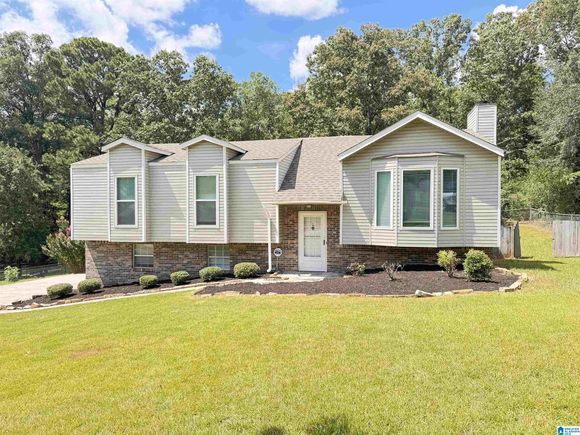 329 WILLOW GLEN COURT