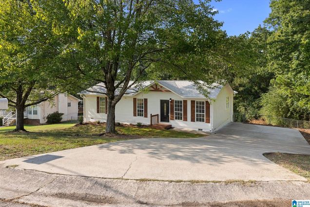5418 OVERBROOK CIRCLE