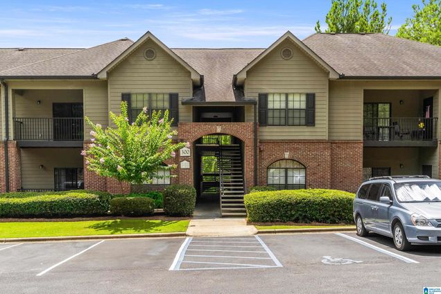 304 STERLING OAKS DRIVE Unit 304