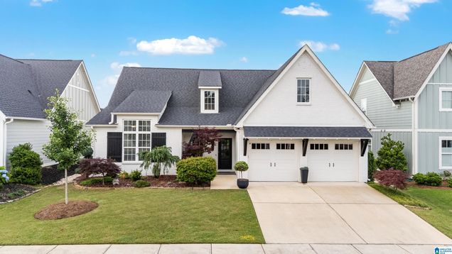 3040 IRIS DRIVE