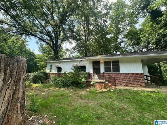 824 MAGNOLIA DRIVE