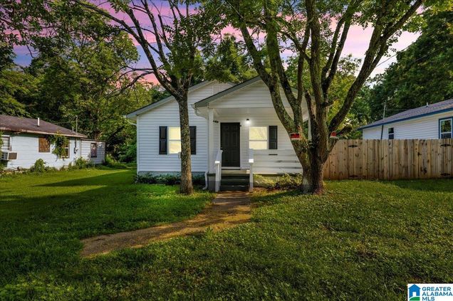 2516 15TH STREET N HUEYTOWN, AL House Active - Photo 1 of 15. Opens carousel modal