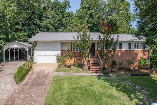 1008 9TH AVENUE NE JACKSONVILLE, AL House Active - Photo 1 of 22. Opens carousel modal