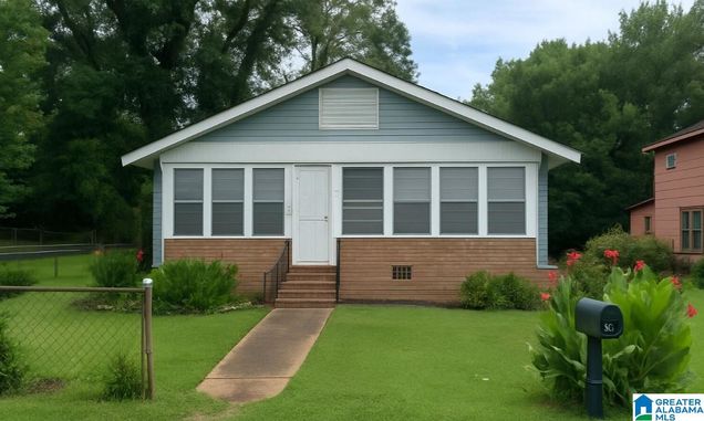 3433 PARK AVENUE SW BIRMINGHAM, AL House Active - Photo 1 of 43. Opens carousel modal