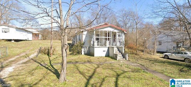 1833 W 15TH STREET ANNISTON, AL House Active - Photo 1 of 1. Opens carousel modal