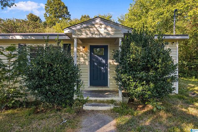 700 27TH Ct NE, Center Point, AL 35215 | MLS# 21468184