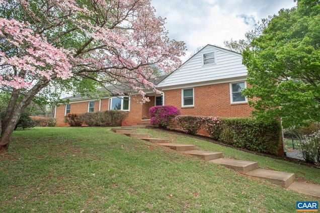 2750 Meriwether Dr