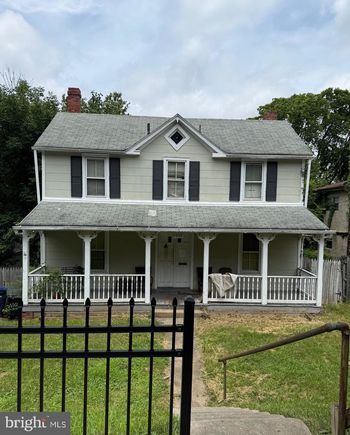 1358 Newton Street NE