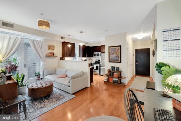 4800 Georgia Avenue NW Unit 404