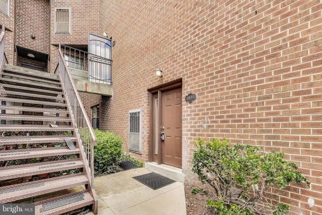 3044 Pineview Court NE Unit 3044 WASHINGTON, DC Condo Active - Photo 1 of 12. Opens carousel modal