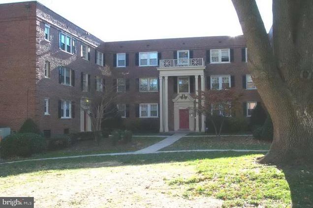 3937 Pennsylvania Avenue SE Unit 102