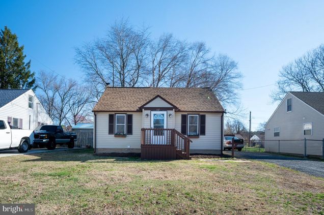 137 N Halsey Road DOVER, DE House Active - Photo 1 of 28. Opens carousel modal