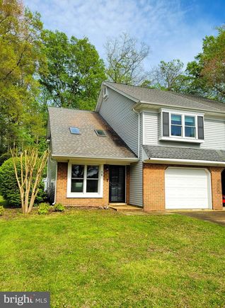19 Stoney Drive DOVER, DE Townhouse Sold - Photo 1 of 19. Opens carousel modal