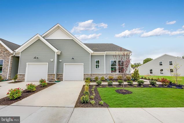 47 Carney Court DOVER, DE Townhouse Sold - Photo 1 of 30. Opens carousel modal