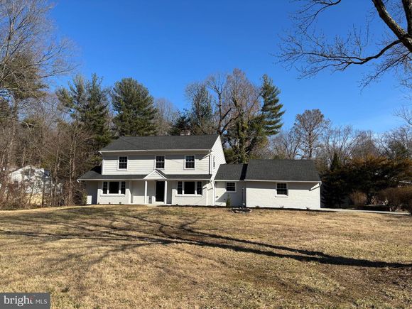 3309 Heritage Drive WILMINGTON, DE House Active - Photo 1 of 38. Opens carousel modal