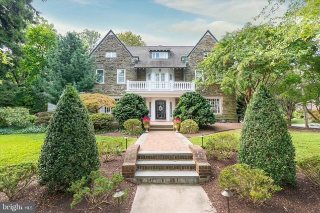 2412 Delaware Avenue WILMINGTON, DE House Sold - Photo 1 of 64. Opens carousel modal