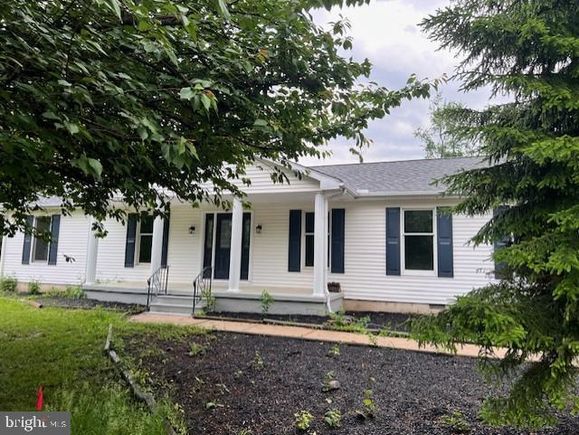 7 Sparrow Circle BEAR, DE House Sold - Photo 1 of 11. Opens carousel modal