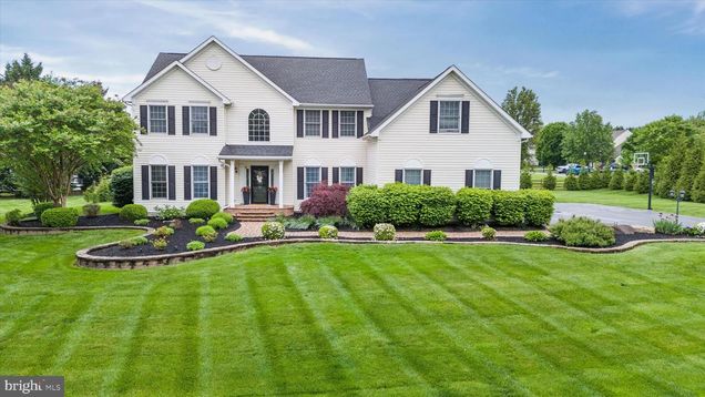 9 Fredericksburg Drive MIDDLETOWN, DE House Sold - Photo 1 of 55. Opens carousel modal