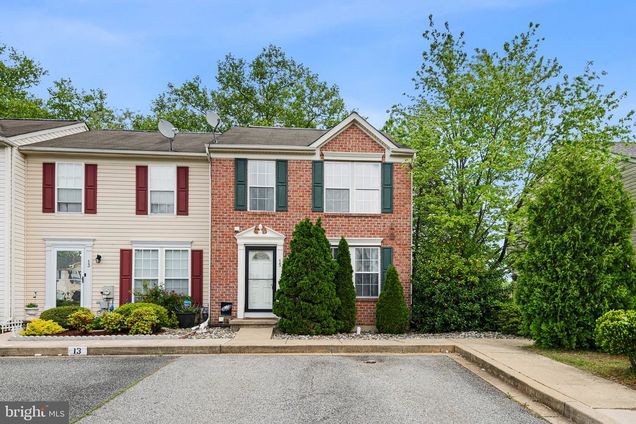 15 N Bellwoode Drive NEWARK, DE Townhouse Sold - Photo 1 of 25. Opens carousel modal
