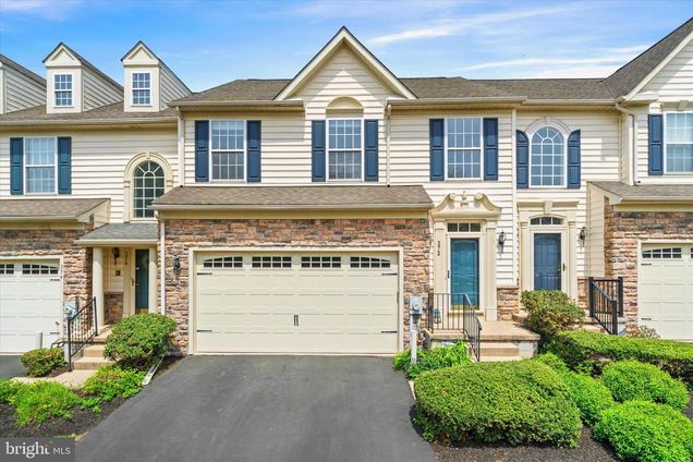 372 Cassell Court Unit 372