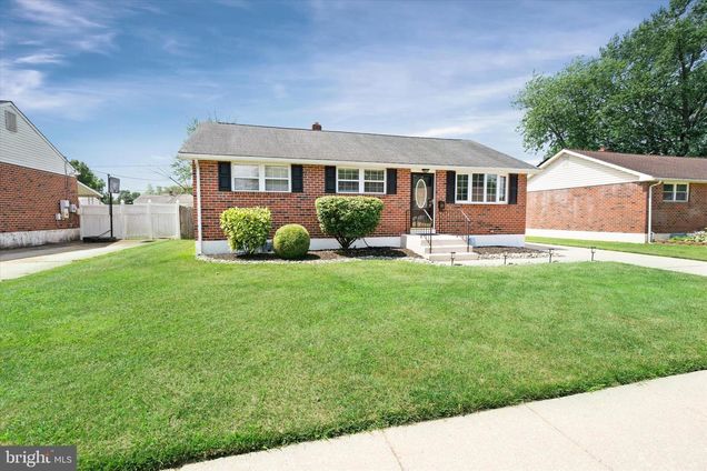 22 Ivy Lane