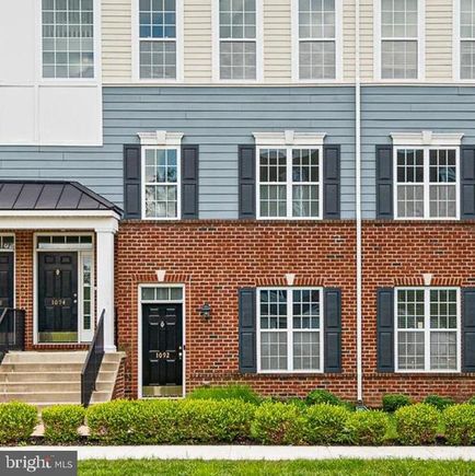 1092 Worth Lane Unit BL12