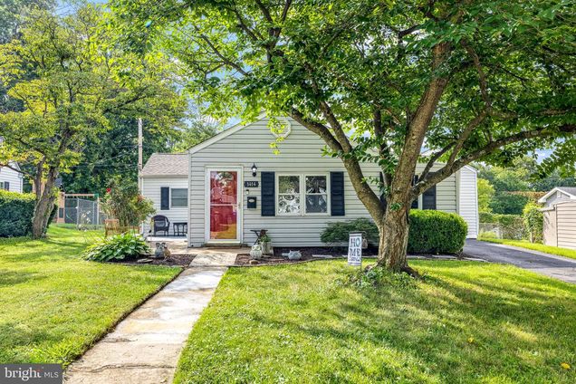 1414 Brook Lane WILMINGTON, DE House Active - Photo 1 of 29. Opens carousel modal