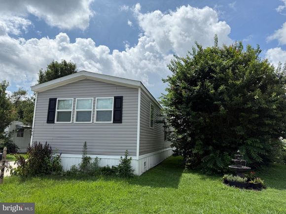 746 8th Avenue Unit 461 WILMINGTON, DE House Active - Photo 1 of 15. Opens carousel modal