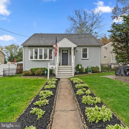 31 Hampton Road LINTHICUM HEIGHTS, MD House Sold - Photo 1 of 41. Opens carousel modal