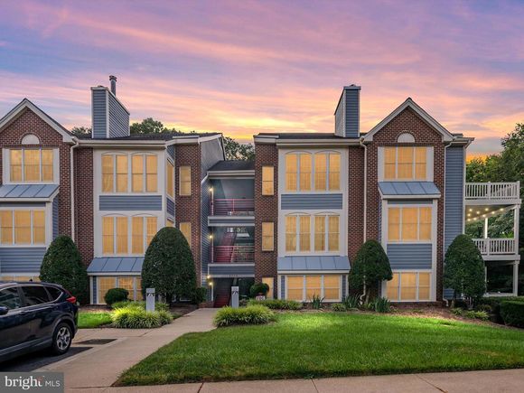 2709 Summerview Way Unit 303 ANNAPOLIS, MD Condo Active - Photo 1 of 35. Opens carousel modal