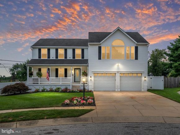 435 Applegate Court