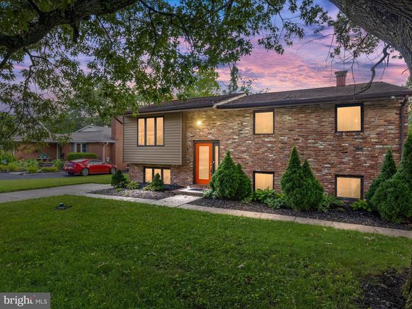717 Whitneys Landing Drive CROWNSVILLE, MD House Active - Photo 1 of 73. Opens carousel modal