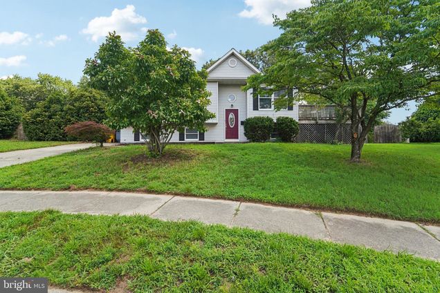 2 Raylene Court GLEN BURNIE, MD House Active - Photo 1 of 28. Opens carousel modal