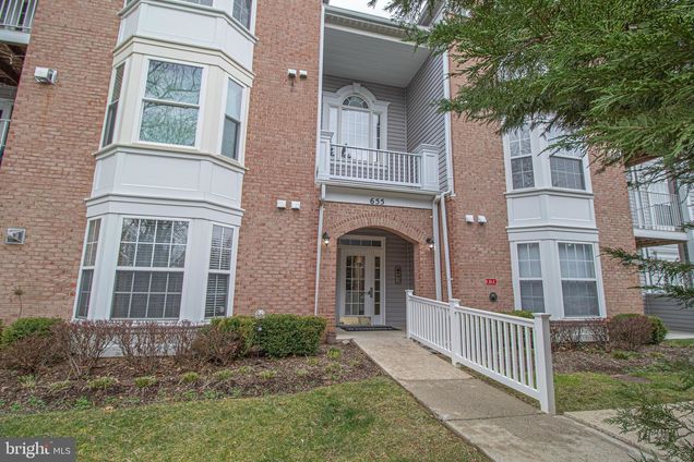 655 Burtons Cove Way Unit 8