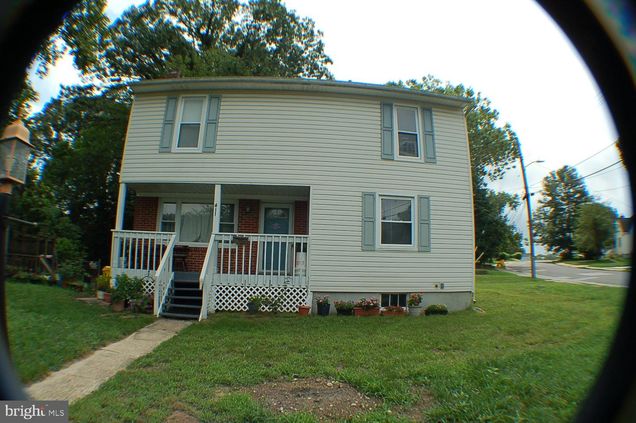 611 Glenview Avenue GLEN BURNIE, MD House Active - Photo 1 of 14. Opens carousel modal