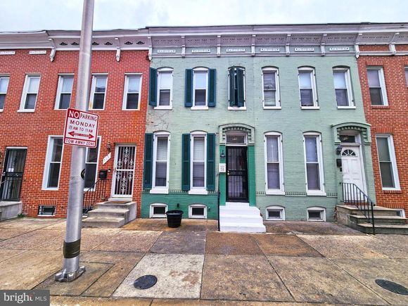 715 Baker Street