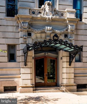 700 Washington Place Unit 3B