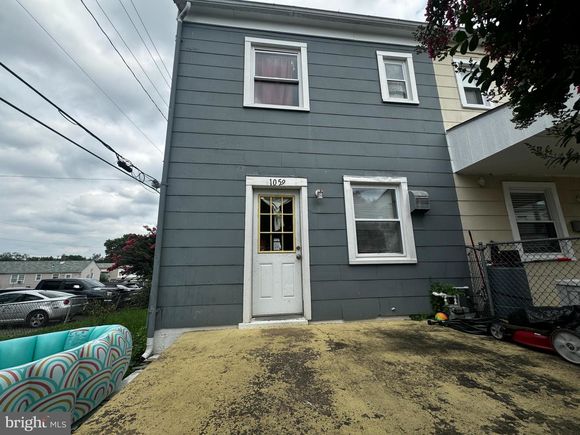 1059 Bunbury Way BALTIMORE, MD Condo Active - Photo 1 of 18. Opens carousel modal