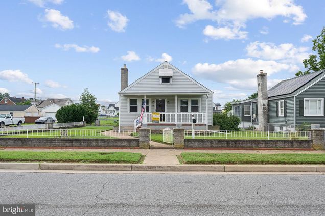 1830 Walnut Avenue BALTIMORE, MD House Active - Photo 1 of 41. Opens carousel modal