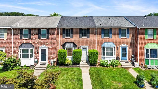 11 Powder View NOTTINGHAM, MD Townhouse Active - Photo 1 of 25. Opens carousel modal