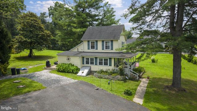 12625 Harford Road KINGSVILLE, MD House Active - Photo 1 of 33. Opens carousel modal