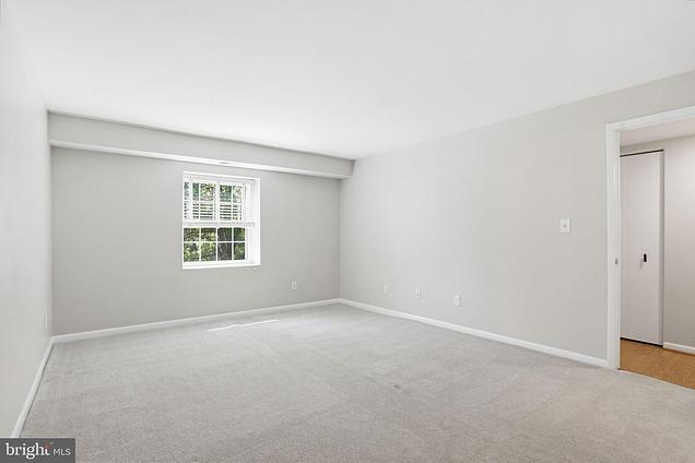 5 Lough Mask Ct #302, LUTHERVILLE TIMONIUM, MD 21093 | Estately 🧡 | MLS ...