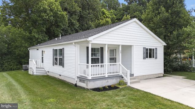 99 Curry Avenue