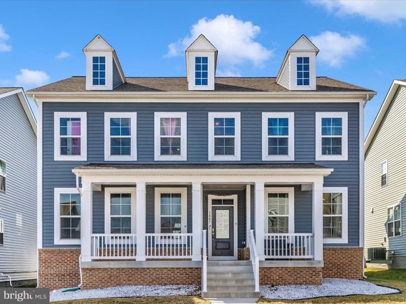 1807 Fairway Lane FREDERICK, MD House Active - Photo 1 of 60. Opens carousel modal