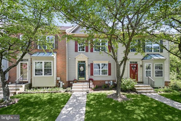 6422 Frothingham Court ELKRIDGE, MD Townhouse Sold - Photo 1 of 52. Opens carousel modal