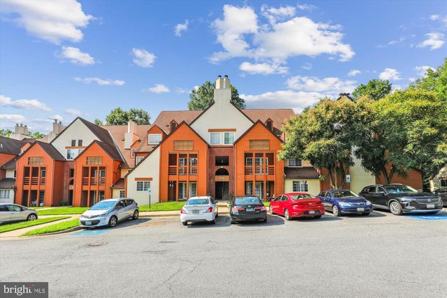 4912 Columbia Road Unit 1 110