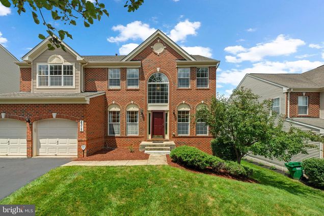 4313 Rolling Brook Way ELLICOTT CITY, MD House Active - Photo 1 of 40. Opens carousel modal