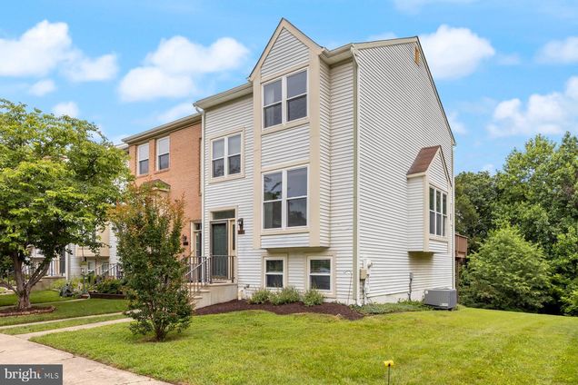 7817 Falling Leaves Court ELLICOTT CITY, MD Townhouse Active - Photo 1 of 37. Opens carousel modal