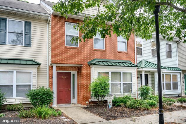 304 Hilltop Lane